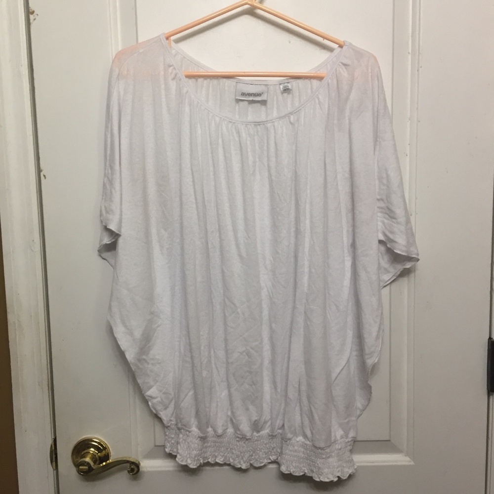 Women’s Avenue white 18/20 Blouse with Butterfly sleeves